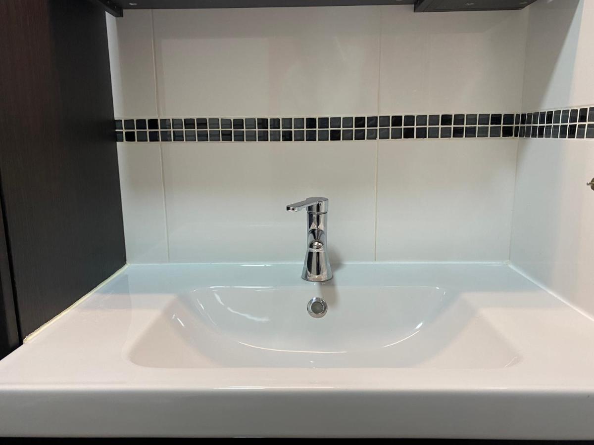 Entire New Apartment 20' From Barcelona Sabadell Zewnętrze zdjęcie